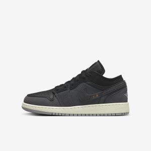 Boys' Nike Air Jordan 1 Low SE Craft Lifestyle Shoes Black / Deep Grey / Grey | TKBIVAZ-41