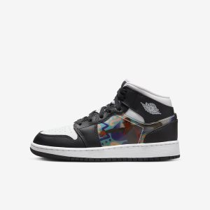 Boys' Nike Air Jordan 1 Mid Lifestyle Shoes Black / Turquoise / Red / Dark | PKZXVDS-51