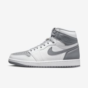 Men's Nike Air Jordan 1 Retro High OG Lifestyle Shoes White | TDYSXBF-12