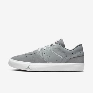 Men's Nike Air Jordan Series ES Lifestyle Shoes White / Red / Black | RDOLYQE-94